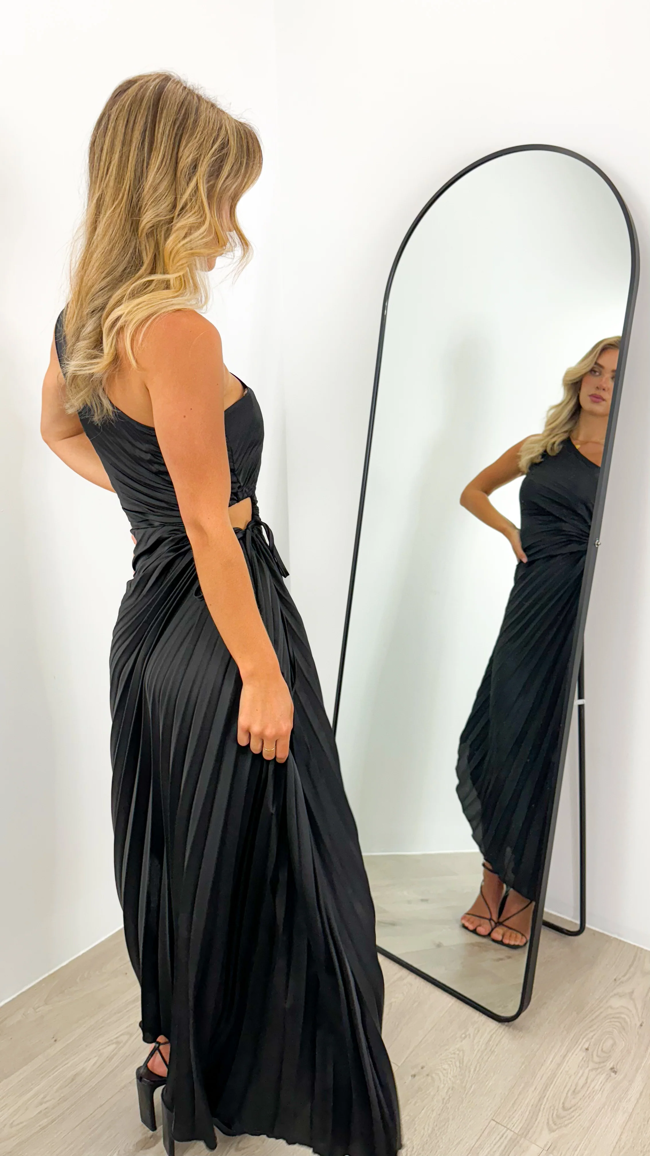 ALINA DRESS - BLACK - Image 5