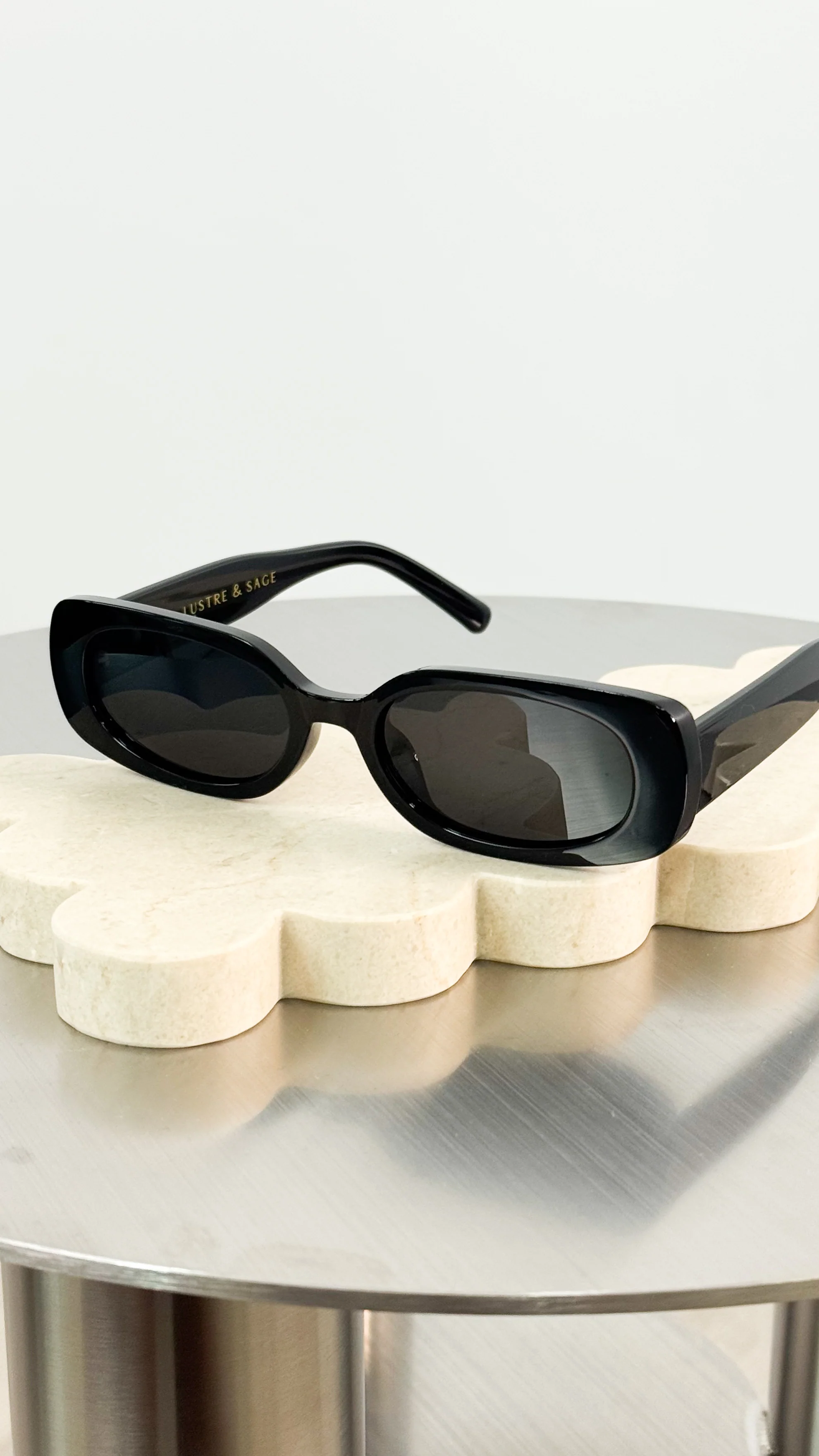 BIJOU POLARISED SUNGLASSES - BLACK - Image 3