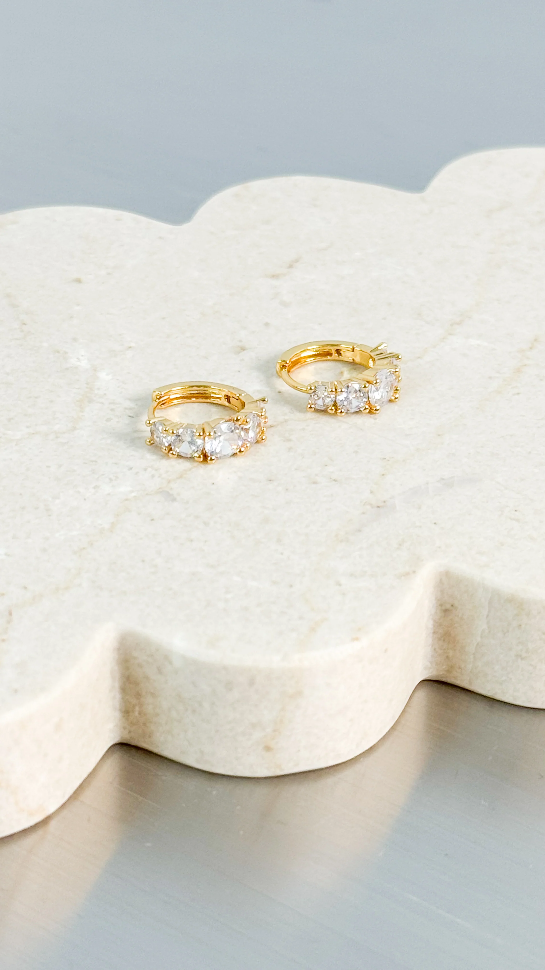 BIRCH CRYSTAL 18K GOLD PLATED HUGGIE EARRINGS - GOLD - Image 2
