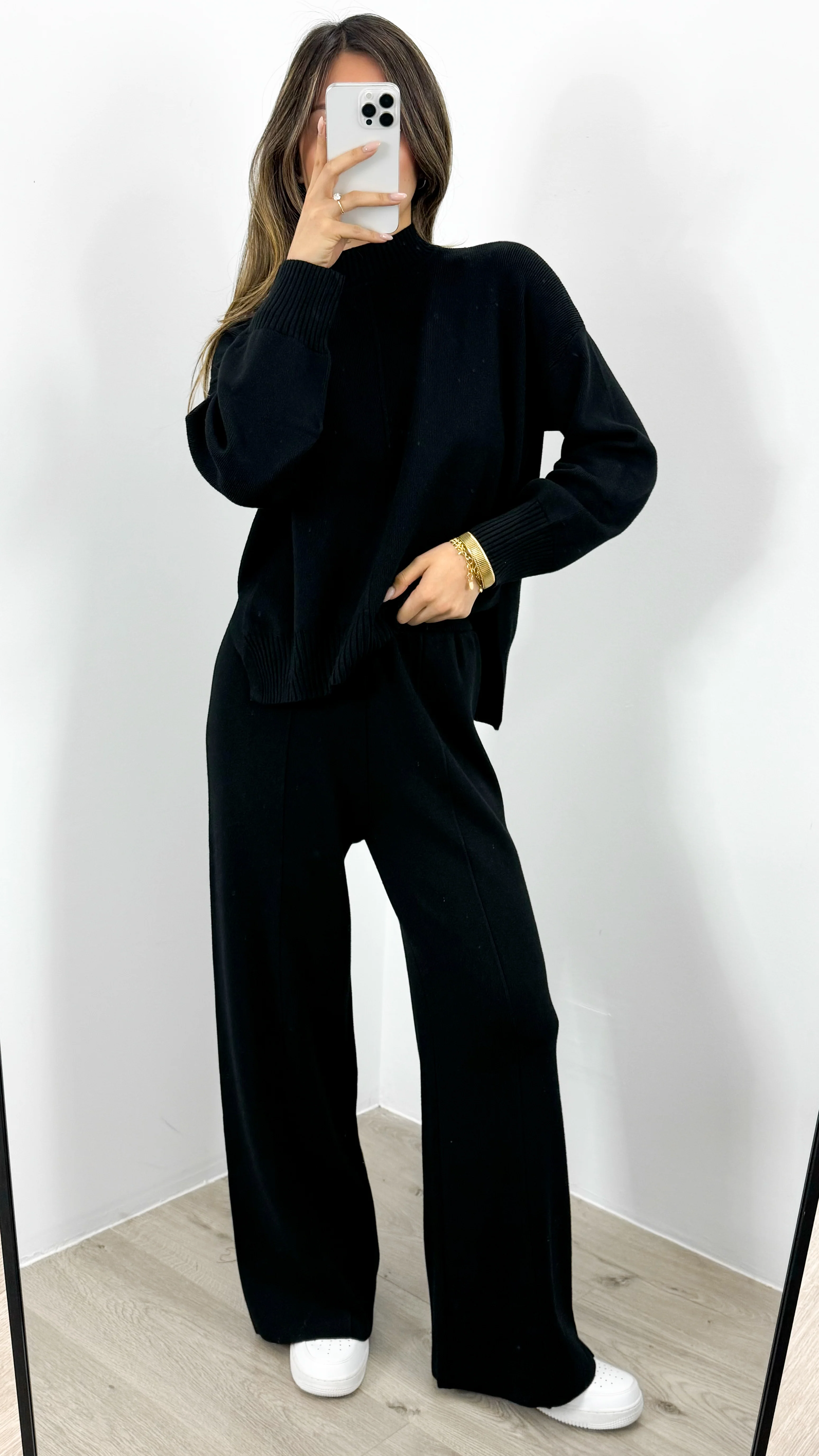 DELTA KNIT TOP - BLACK - Image 5