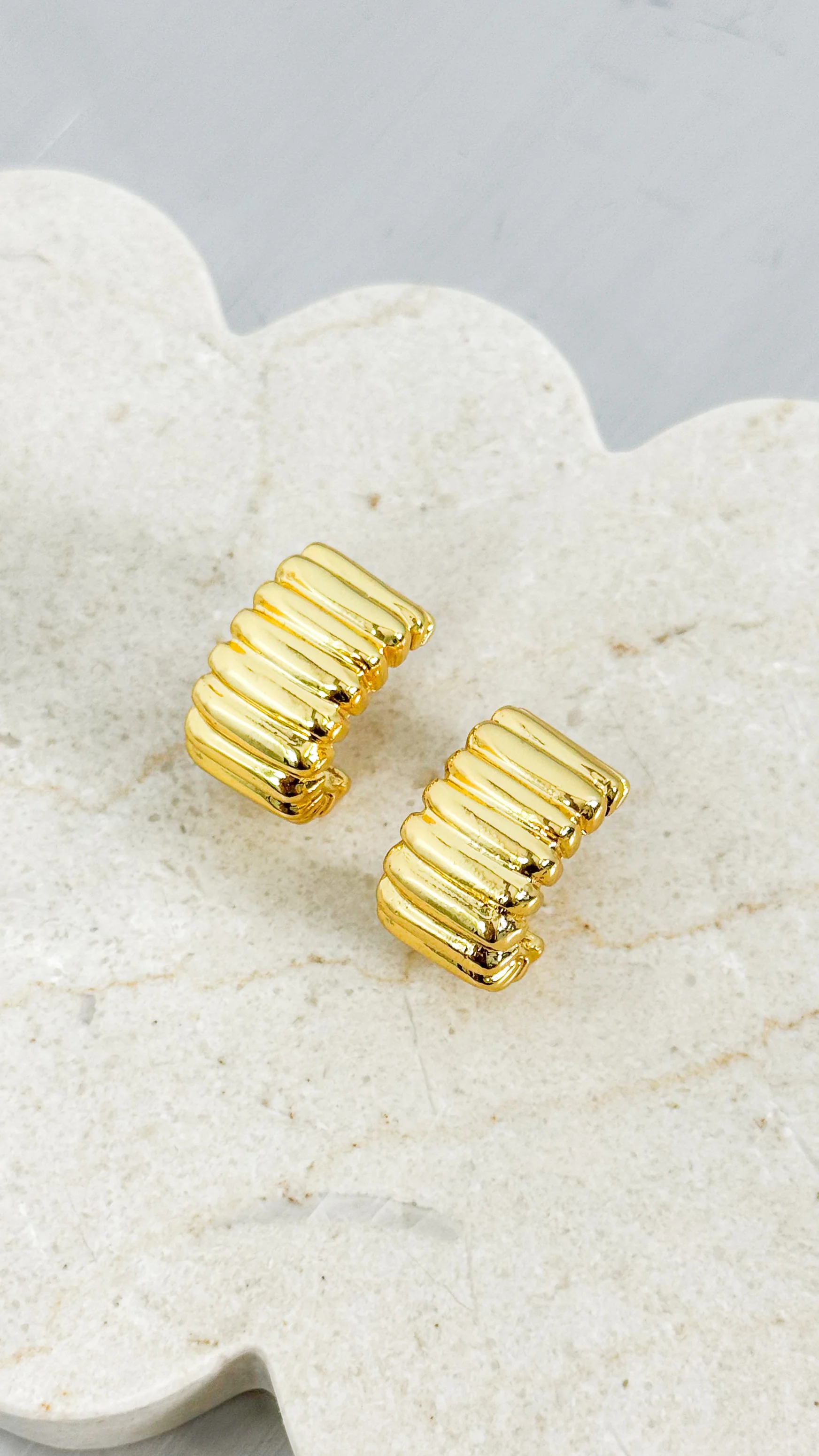 INDIRA 18K GOLD PLATED EARRINGS - GOLD - Image 2