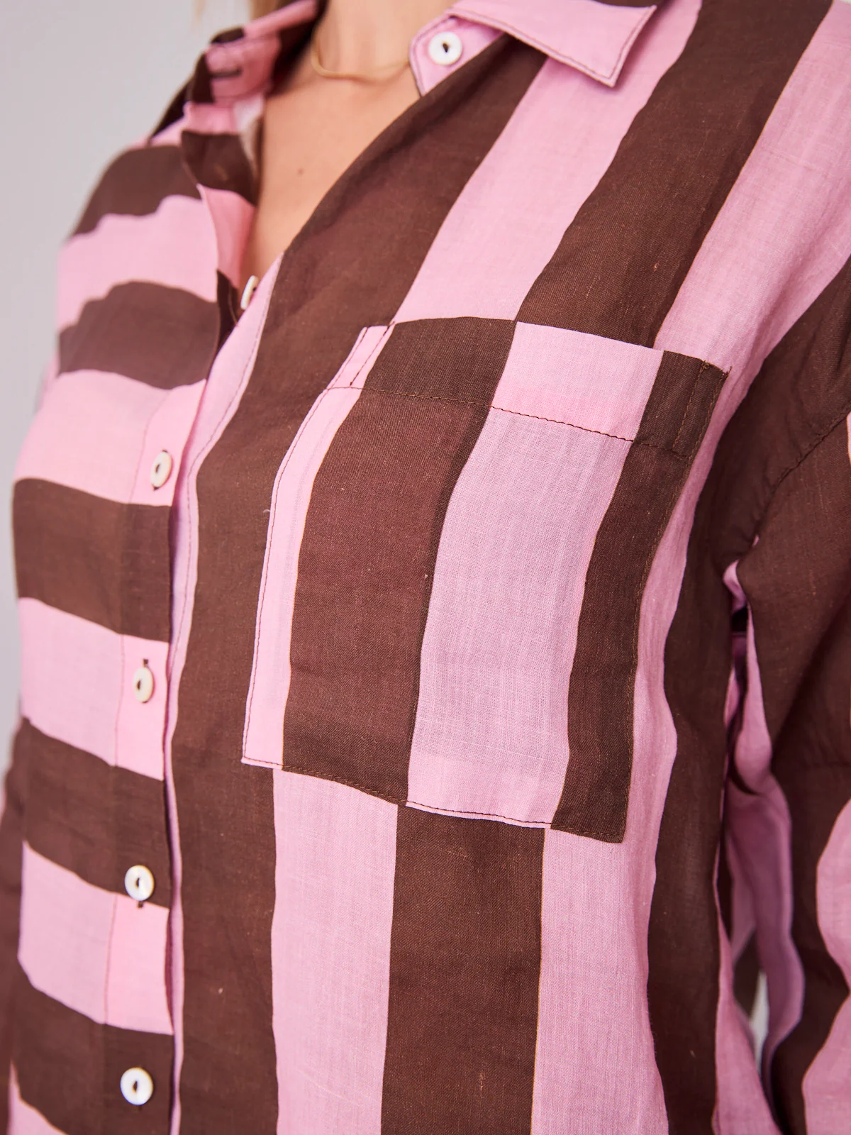 LAINE LINEN SHIRT - PINK/CHOCOLATE - Image 5