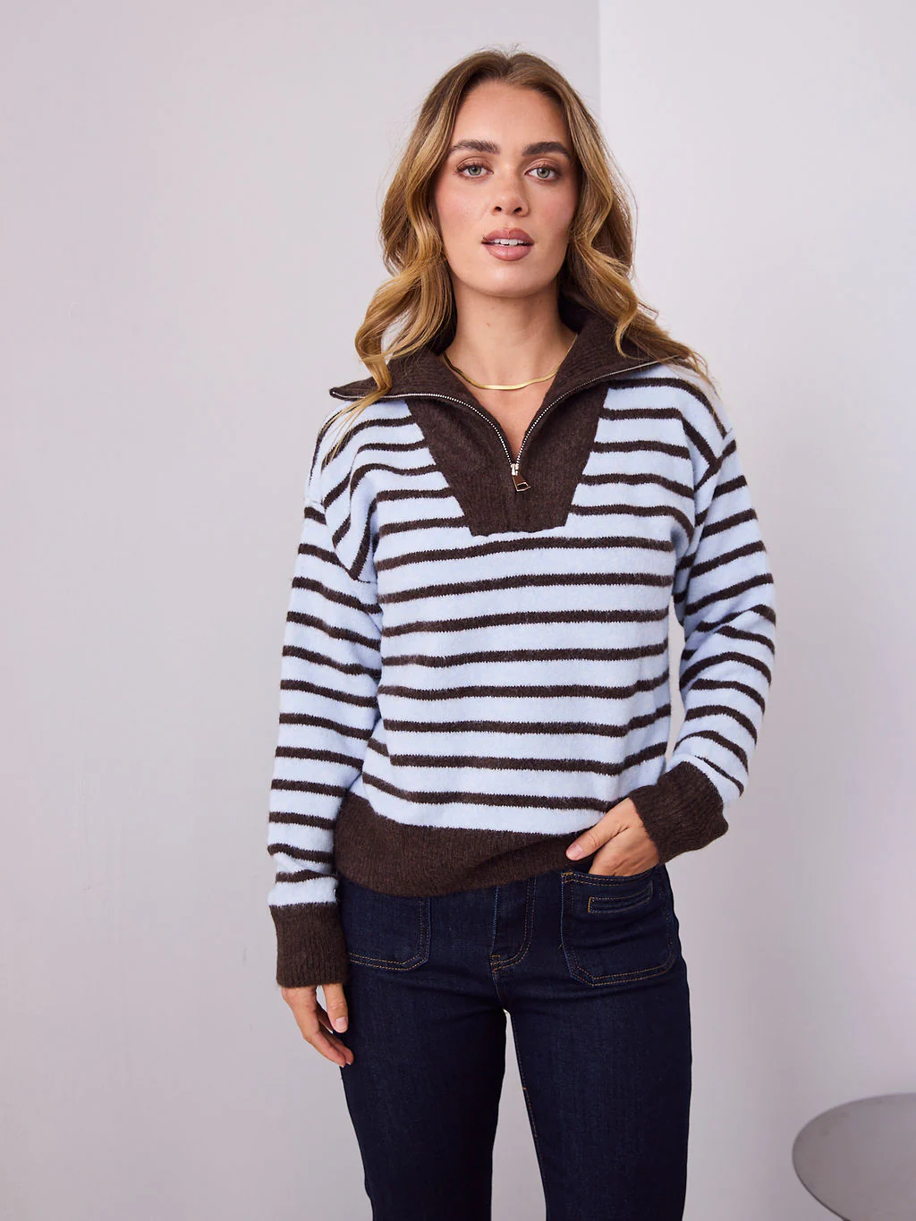 VIKKI KNIT - BLUE/CHOCOLATE - Image 4